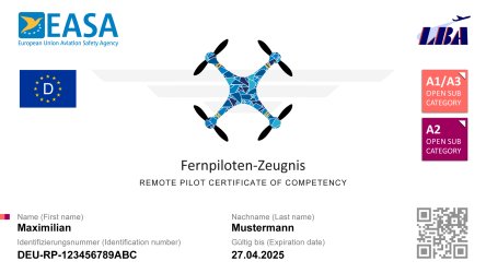 Muster Fernpilotenzeugnis mit Logos von EASA, LBA, Deutschland im EU Kreis, A1/A3 und QR-Code. Text:"Fernpilotenzeugnis" ausgestellt auf Maximillian Mustermann.